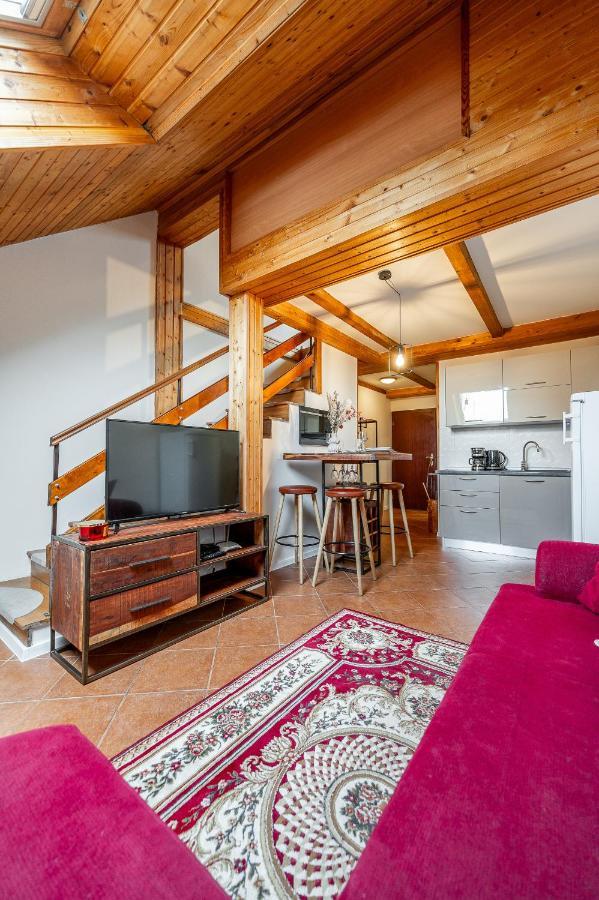 Apartman Mezonet Na Namesti Kosice Ngoại thất bức ảnh
