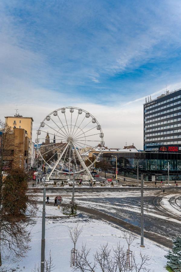 Apartman Mezonet Na Namesti Kosice Ngoại thất bức ảnh
