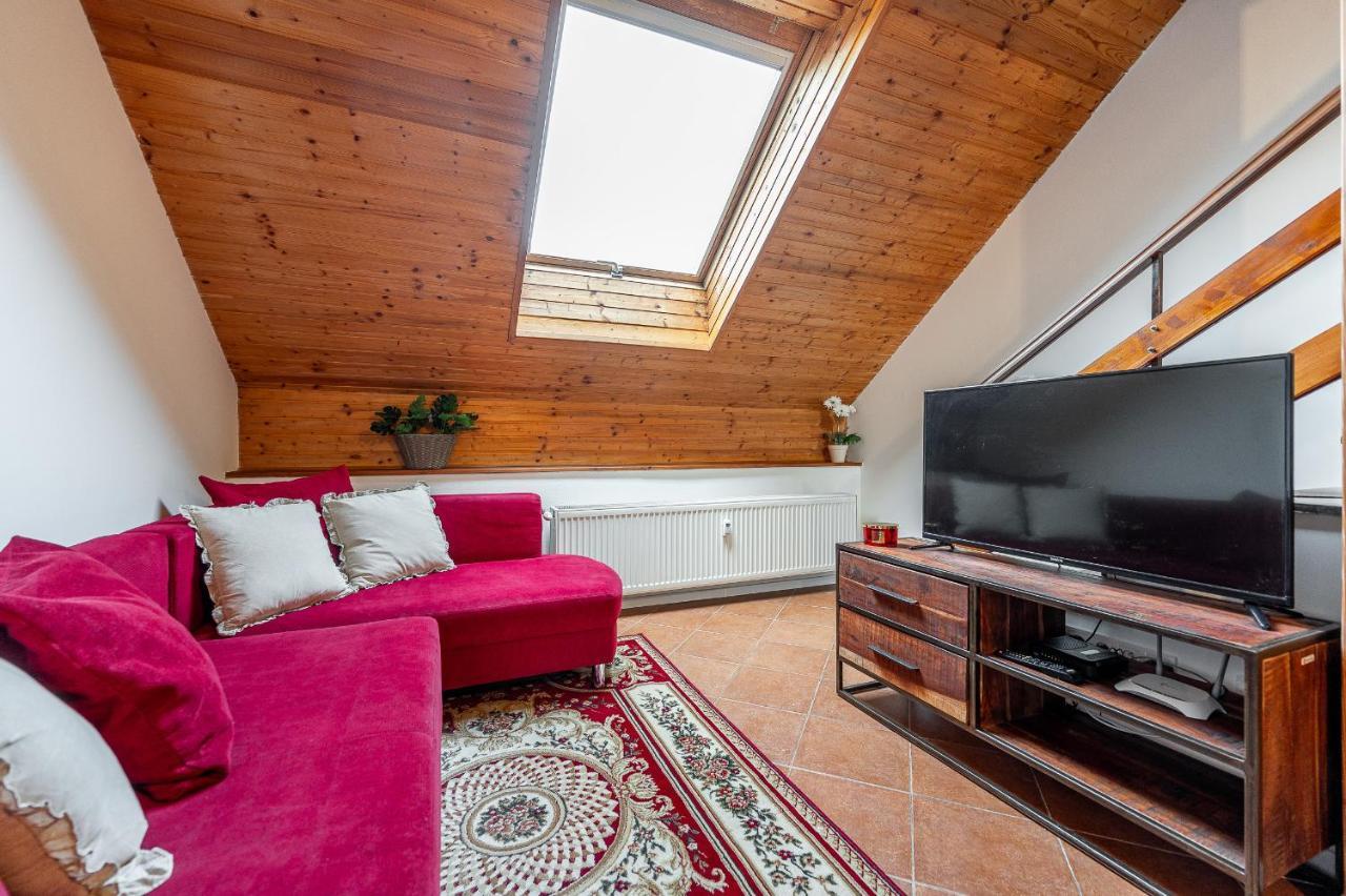 Apartman Mezonet Na Namesti Kosice Ngoại thất bức ảnh